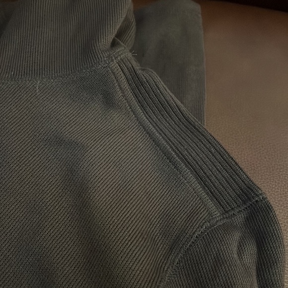 Never worn-Men’s quarter zip XL from Banana Republic - Picture 4 of 4